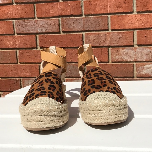 $ FIRM 🌷Leopard Espadrille Sandals - Picture 2 of 6